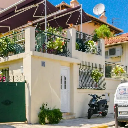 Hostel Casa Marina *